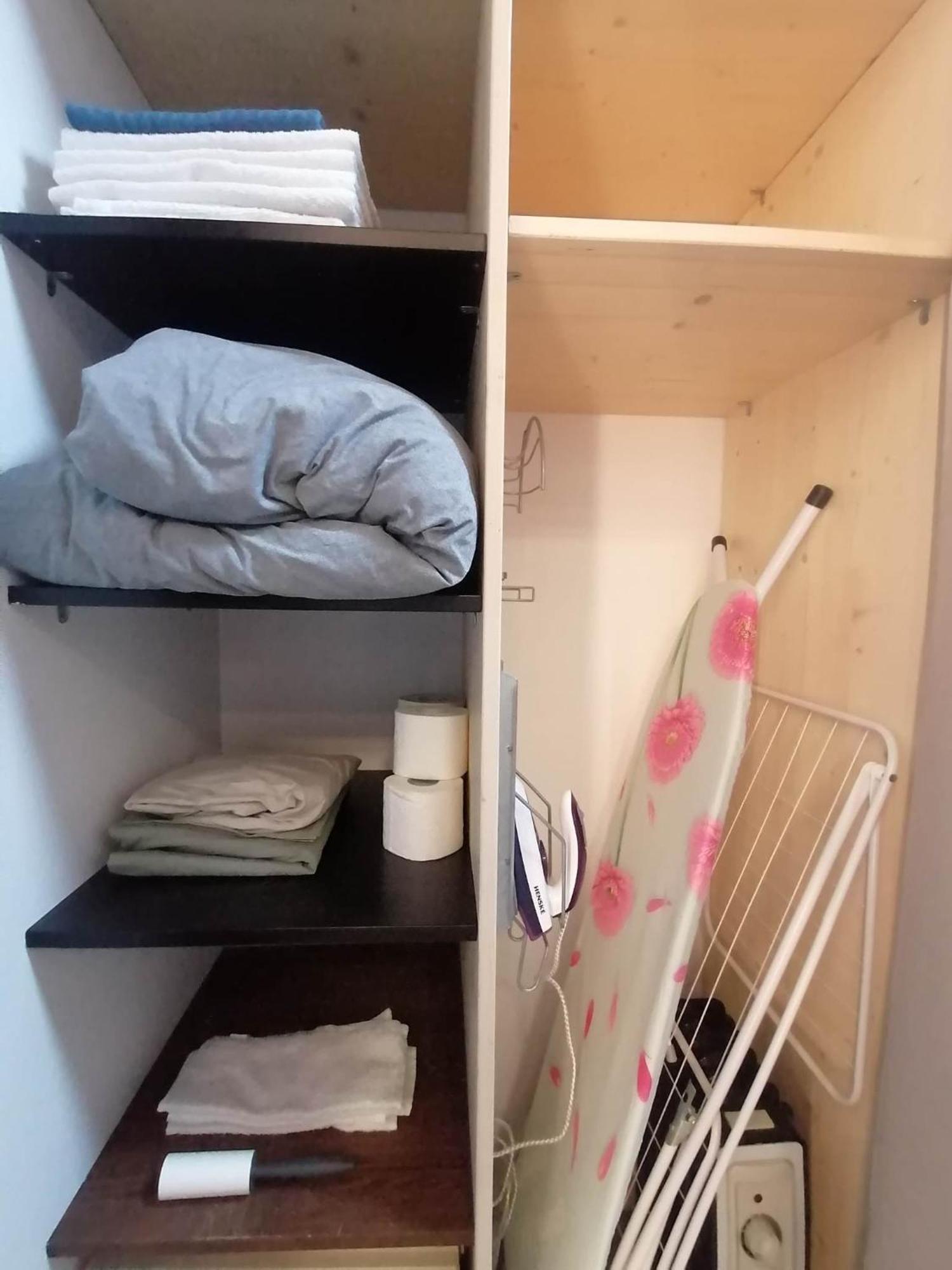 Erdvi Studija Spacious Studio Apartment Self Check In Вилнюс Екстериор снимка